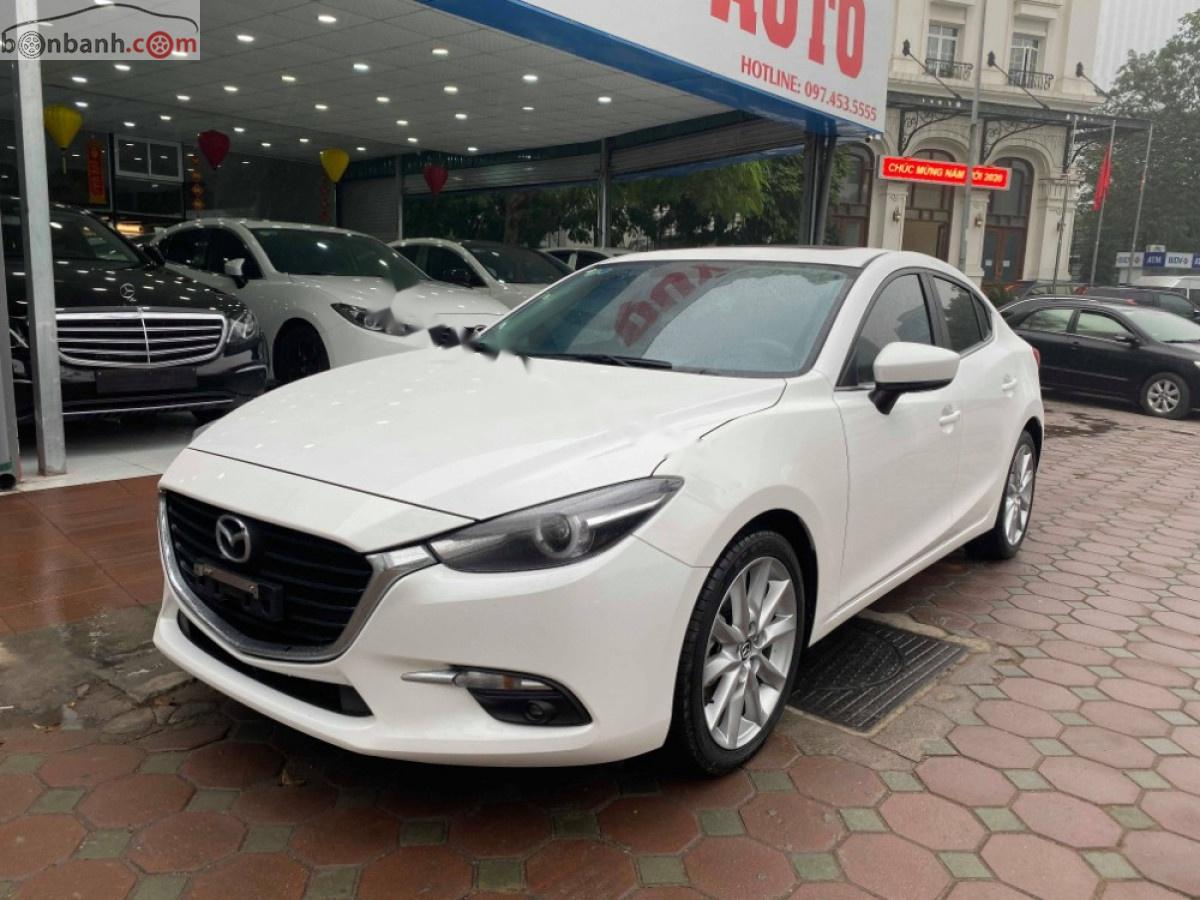 Mazda 3 2.0L Premium 2019 - Cần bán lại xe Mazda 3 2.0L Premium sản xuất năm 2019, màu trắng