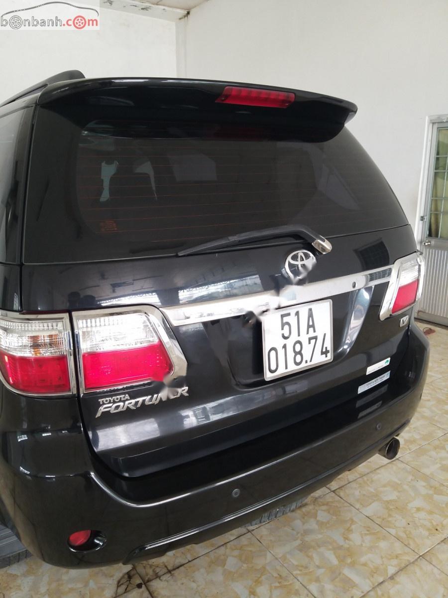 Toyota Fortuner 2.7V 4x4 AT 2009 - Cần bán gấp Toyota Fortuner 2.7V 4x4 AT 2009, màu đen