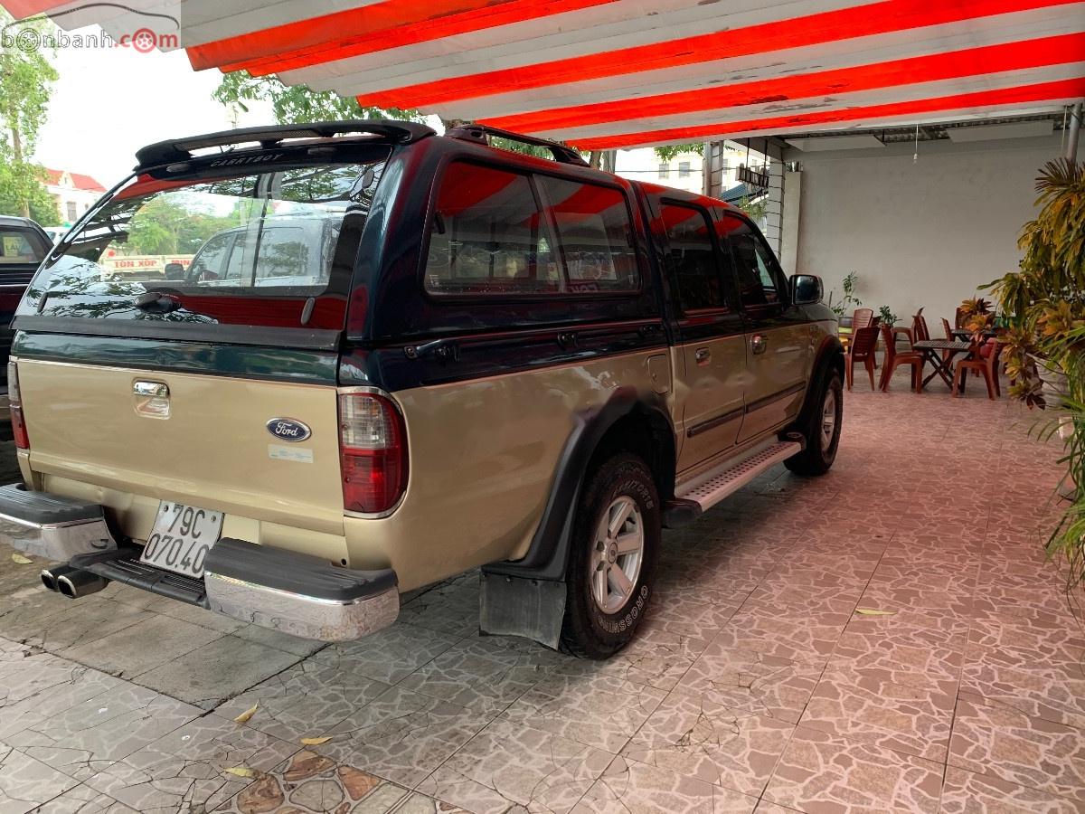 Ford Ranger   2005 - Bán Ford Ranger XLT 4x4 MT sản xuất năm 2005, màu vàng, xe gia đình 