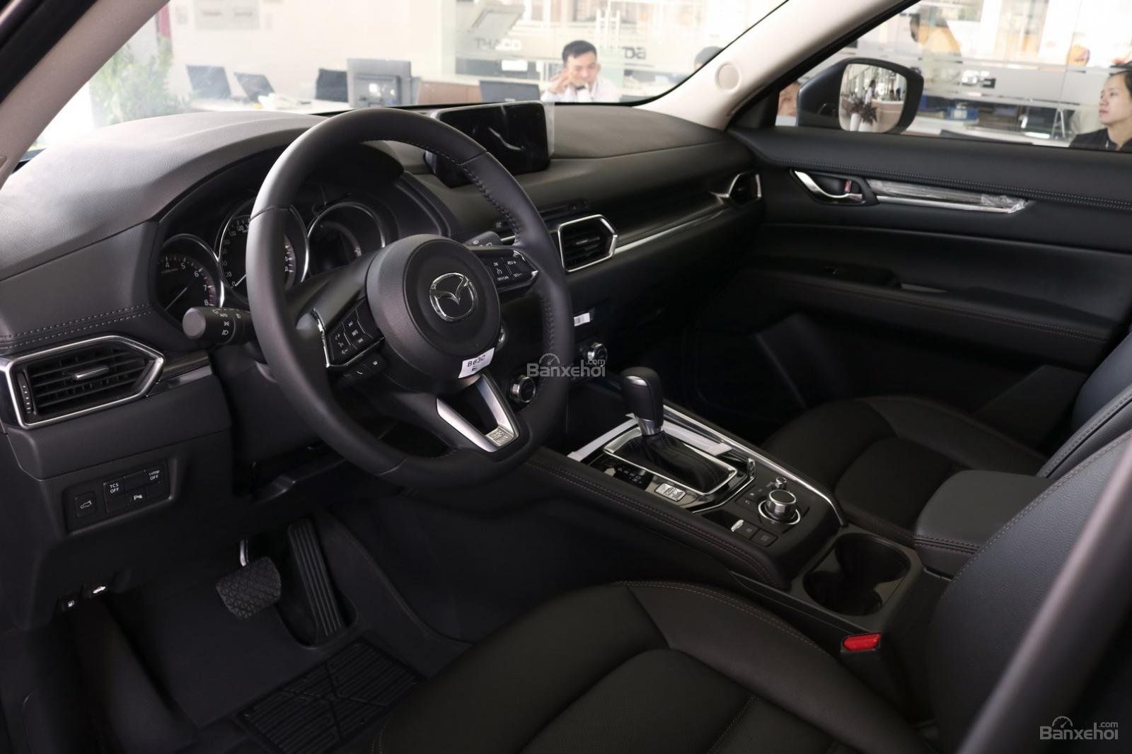 Mazda CX 5 2019 - Ưu đãi giảm giá sốc cuối năm chiếc xe Mazda CX5 Deluxe 2.0AT, sản xuất 2019, màu trắng