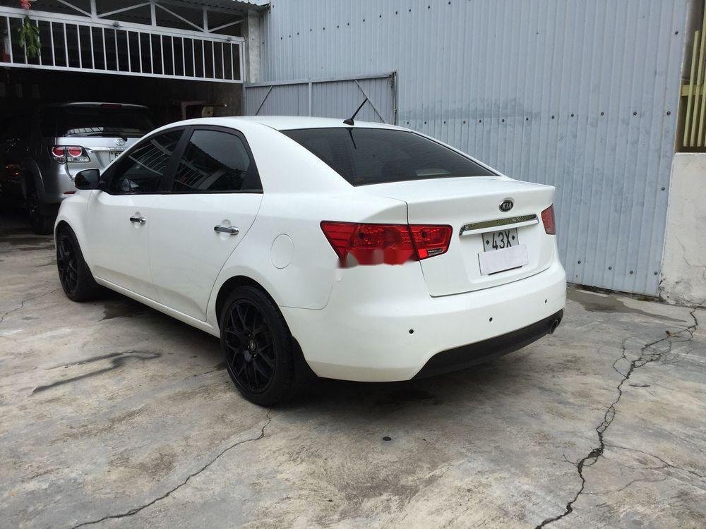 Kia Forte AT 2010 - Bán xe Kia Forte AT 2010, màu trắng số tự động