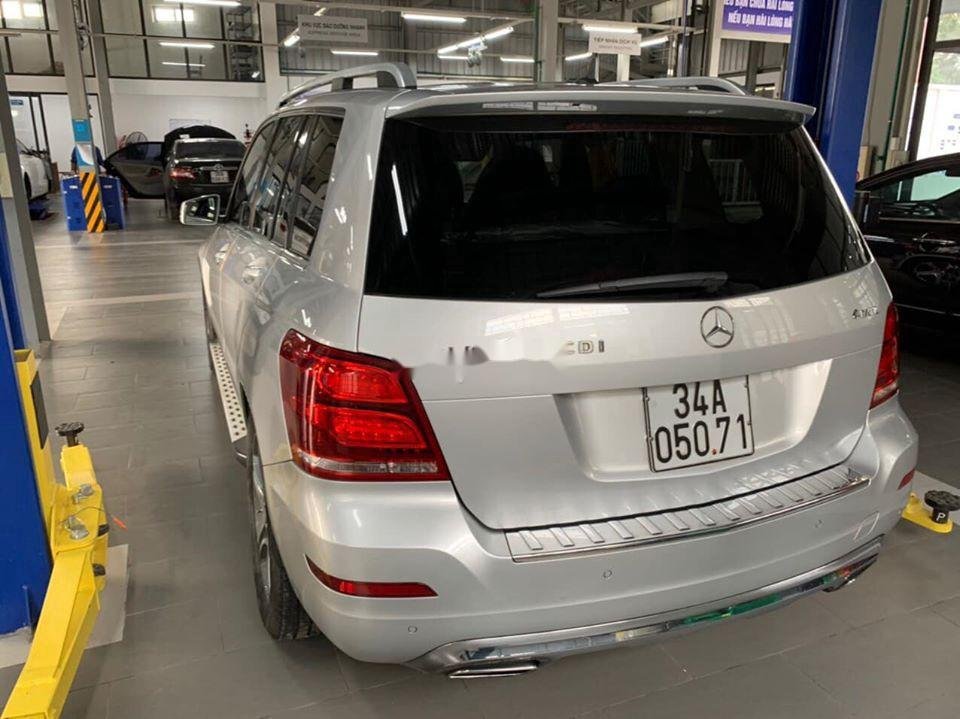 Mercedes-Benz GLK Class 2013 - Bán xe Mercedes GLK 220 4 matic năm 2013, màu bạc chính chủ, 910tr