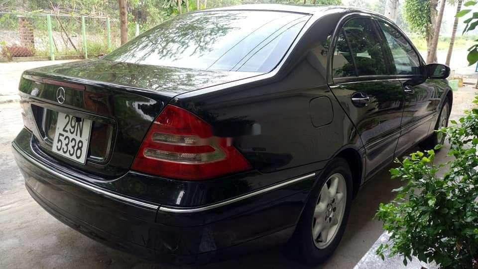 Mercedes-Benz C class 2002 - Xe Mercedes C200 2.0 AT năm sản xuất 2002, màu đen, giá chỉ 135 triệu