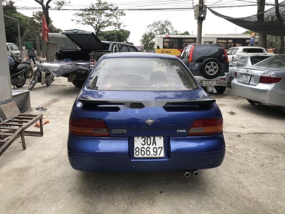 Nissan Bluebird   SSS MT 1994 - Cần bán lại xe Nissan Bluebird SSSMT đời 1994, màu xanh lam, xe nhập