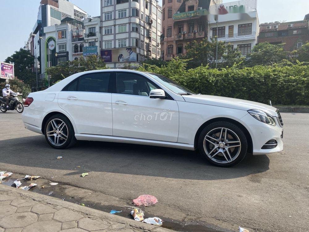 Mercedes-Benz E class 2014 - Cần bán lại xe Mercedes E class đời 2014, màu trắng như mới