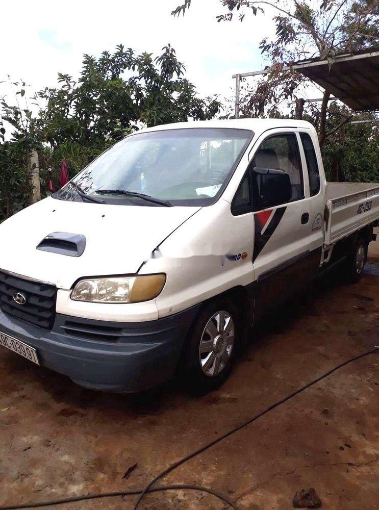 Hyundai Libero 2004 - Cần bán Hyundai Libero sản xuất năm 2004, màu trắng, nhập khẩu