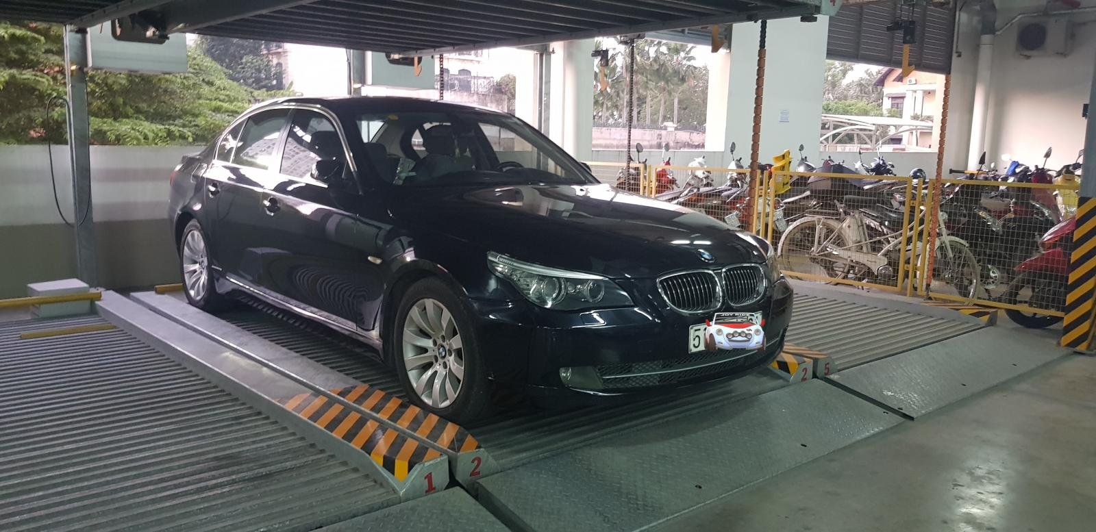 BMW 5 Series 2007 - Bán xe BMW 5 Series đời 2007, màu đen đã đi 138.000km