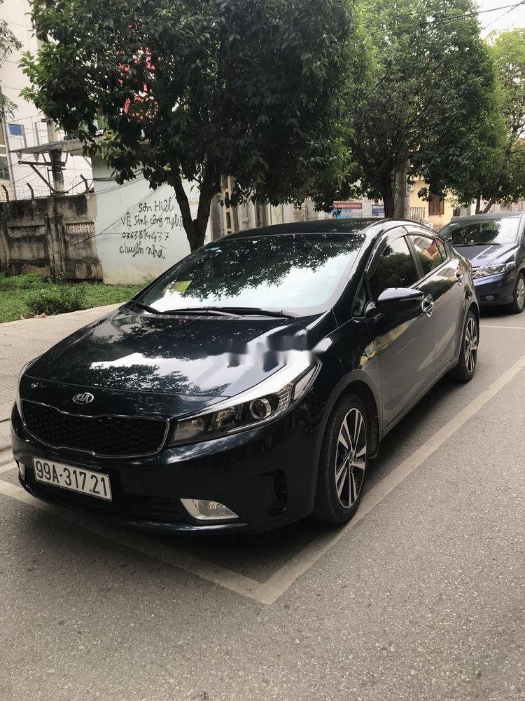 Kia Cerato  MT 2018 - Bán ô tô Kia Cerato MT đời 2018, màu đen như mới, 485tr