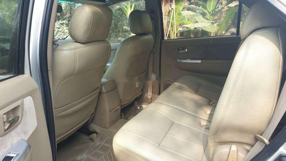 Toyota Fortuner   2010 - Cần bán Toyota Fortuner sản xuất năm 2010, giá chỉ 588 triệu