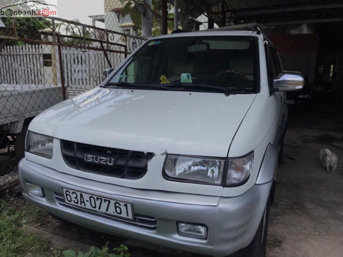 Isuzu Hi lander 2004 - Bán Isuzu Hi lander V-spec 2.5 MT sản xuất năm 2004, màu trắng, giá cạnh tranh