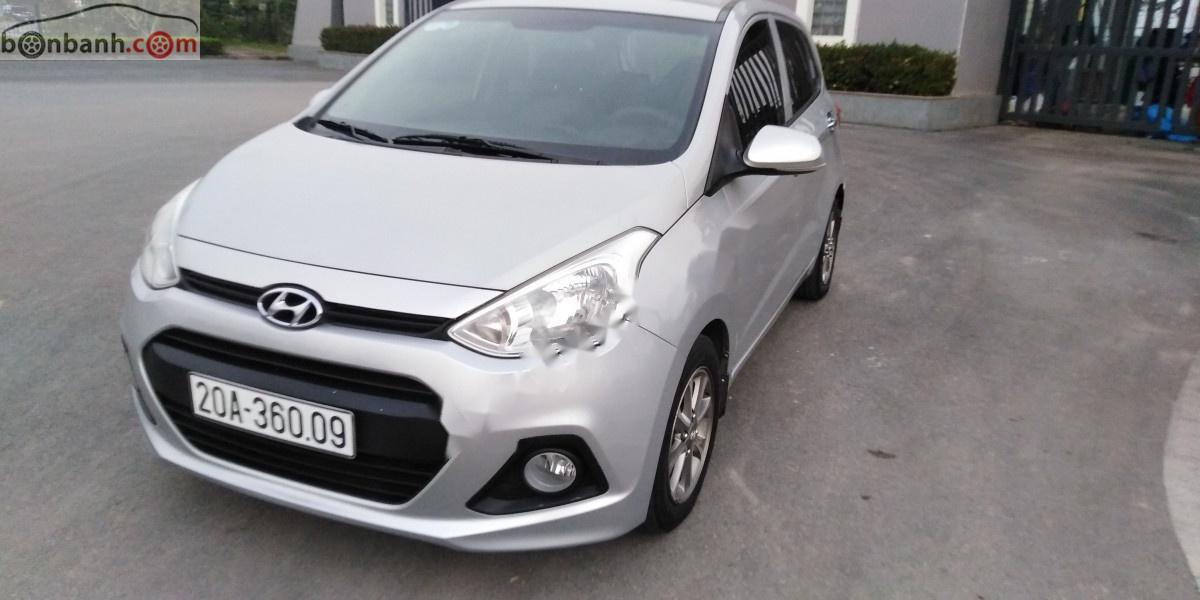 Hyundai Grand i10 2015 - Bán ô tô Hyundai Grand i10 đời 2015, màu bạc, nhập khẩu