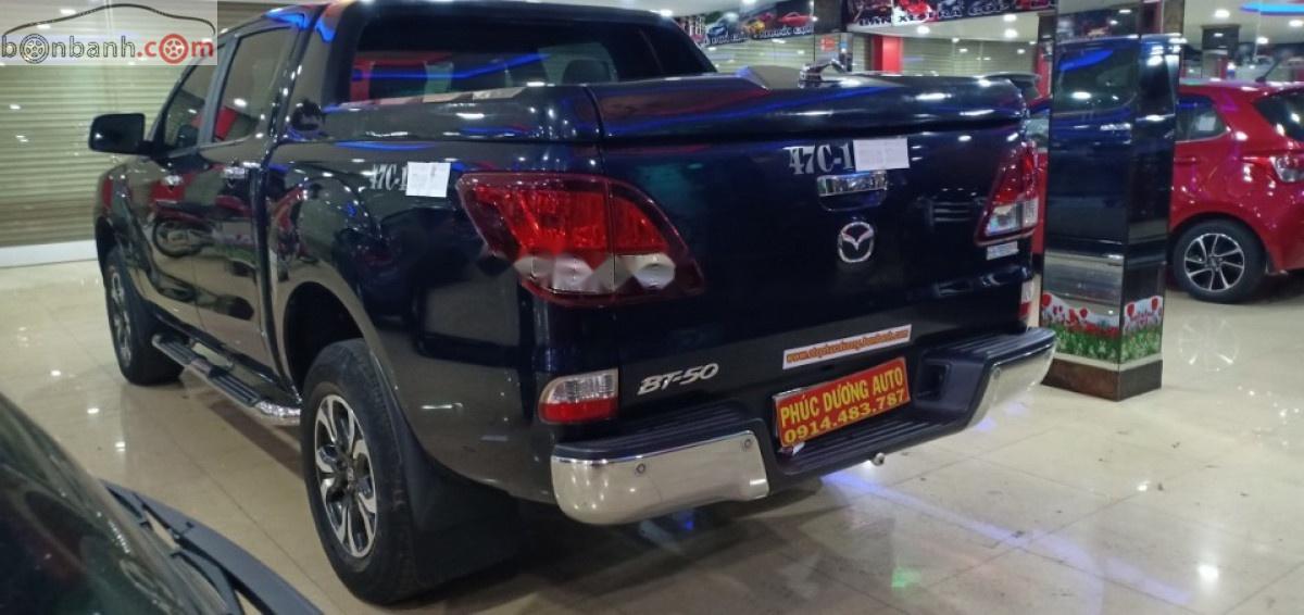 Mazda BT 50 2.2L 4x2 AT 2016 - Cần bán gấp Mazda BT 50 2.2L 4x2 AT sản xuất năm 2016, màu xanh lam 