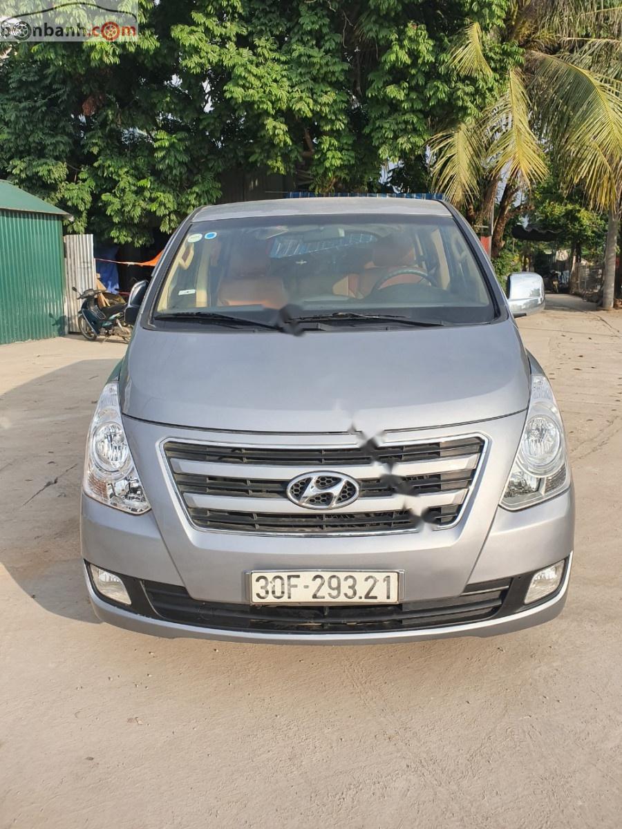 Hyundai Grand Starex 2.5 MT 2016 - Bán xe Hyundai Grand Starex MT năm 2016, xe nhập, 700 triệu