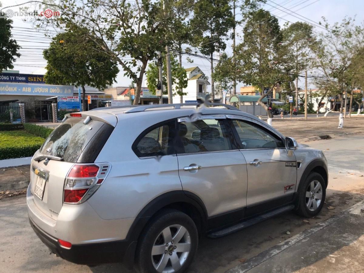 Chevrolet Captiva LT 2.4 MT 2007 - Bán Chevrolet Captiva LT 2.4 MT năm sản xuất 2007, màu bạc  