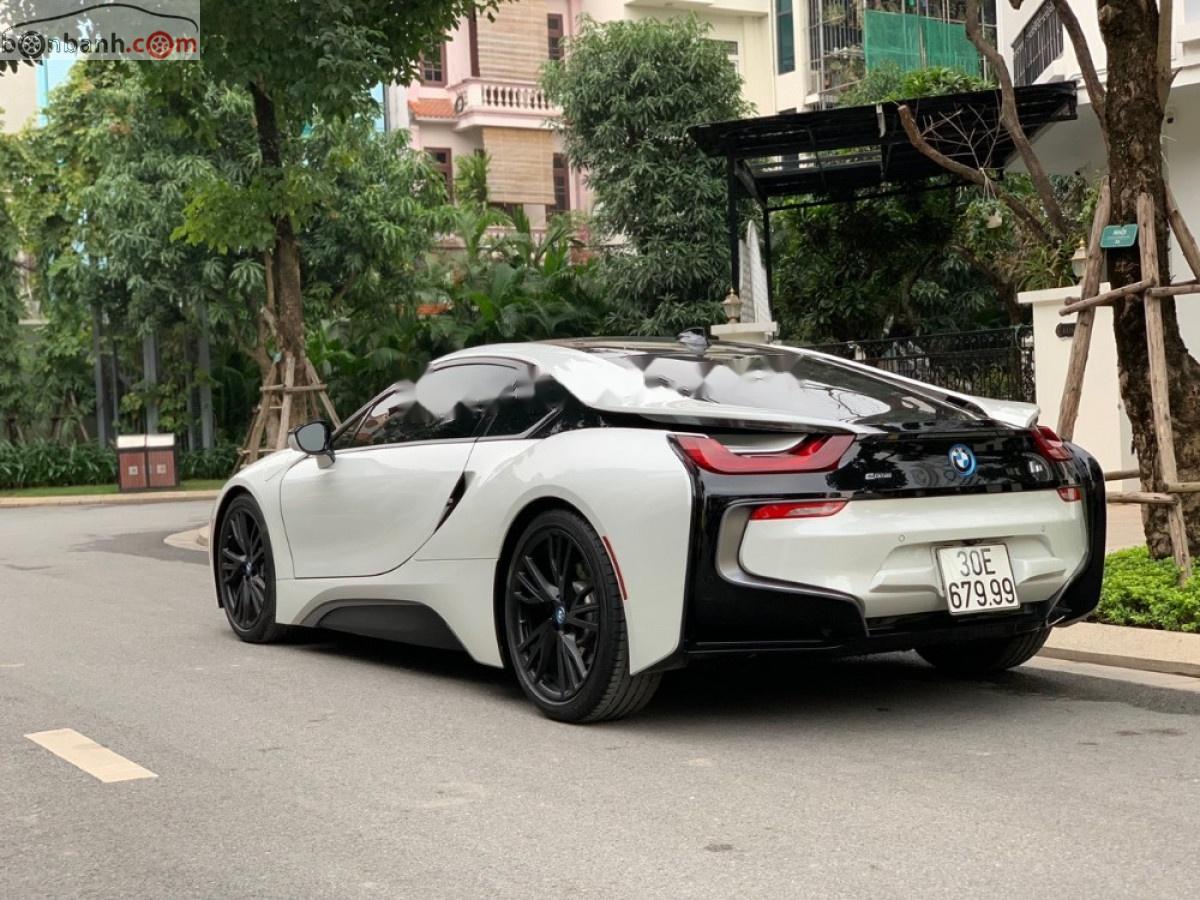 BMW i8 2015 - Bán BMW i8 đời 2015, màu trắng, nhập khẩu nguyên chiếc