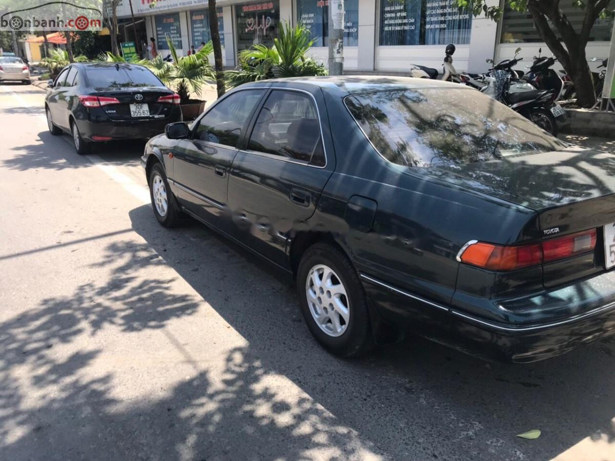 Toyota Camry XLi 2.2 1999 - Bán xe Toyota Camry XLi 2.2 đời 1999, màu đen