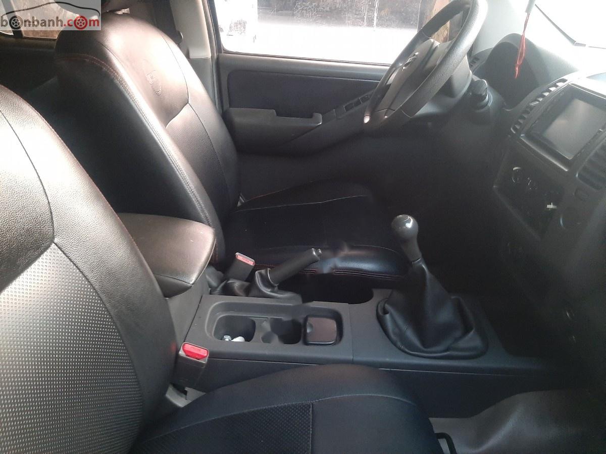 Nissan Navara 2013 - Bán Nissan Navara năm 2013, màu đen, xe nhập 