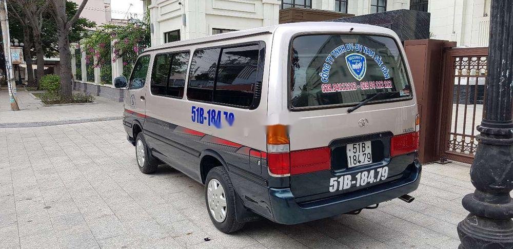 Toyota Hiace   2002 - Cần bán Toyota Hiace sản xuất năm 2002, giá tốt