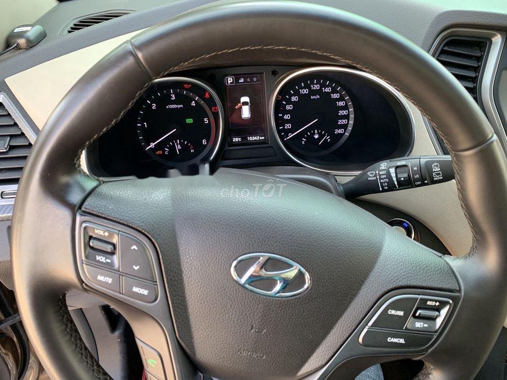 Hyundai Santa Fe    2018 - Cần bán xe Hyundai Santa Fe sản xuất năm 2018