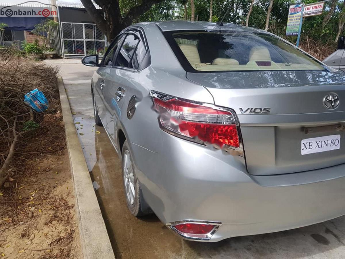 Toyota Vios 1.5E 2016 - Bán ô tô Toyota Vios 1.5E đời 2016, màu bạc