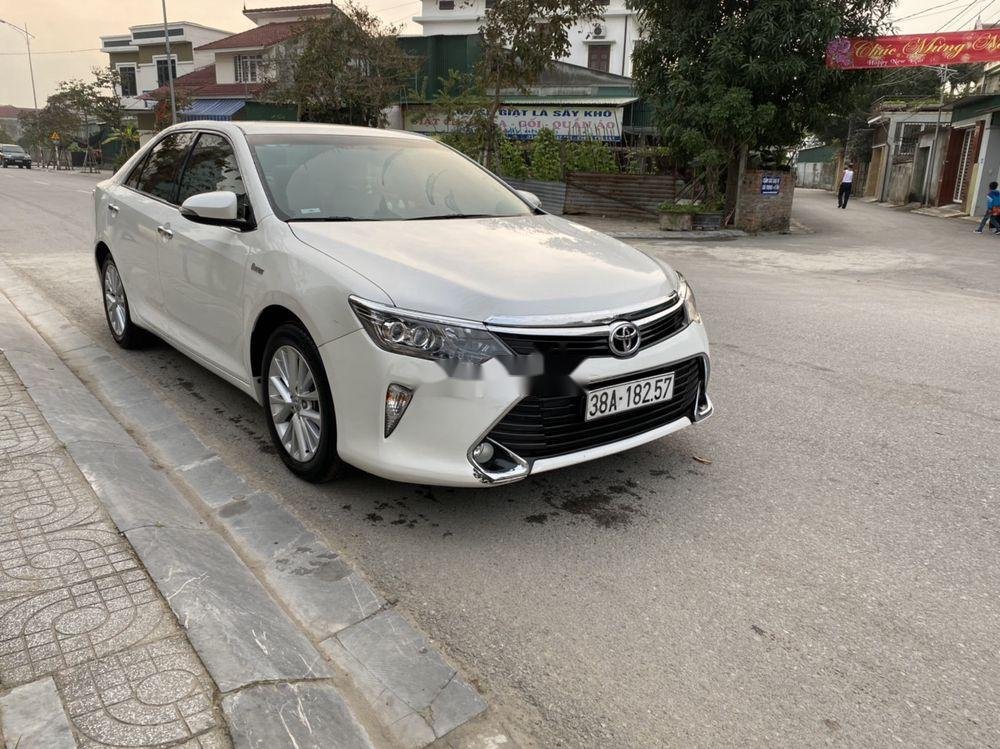 Toyota Camry   2018 - Cần bán Toyota Camry năm sản xuất 2018, xe chạy 1,4 vạn km