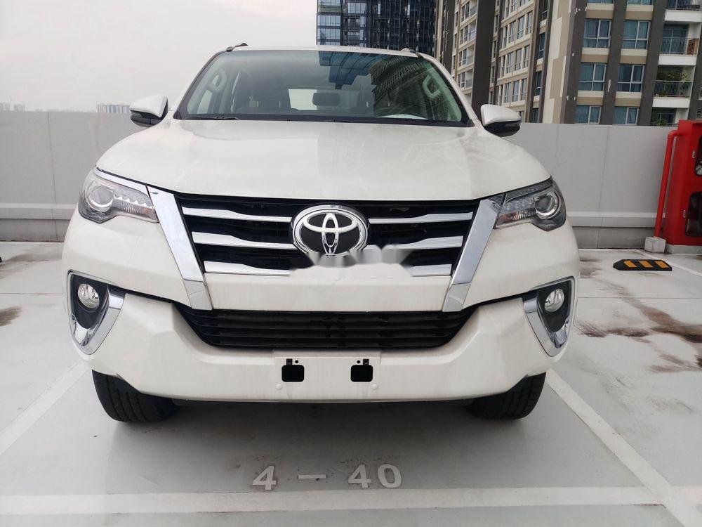 Toyota Fortuner    2020 - Cần bán xe Toyota Fortuner năm 2020, màu trắng