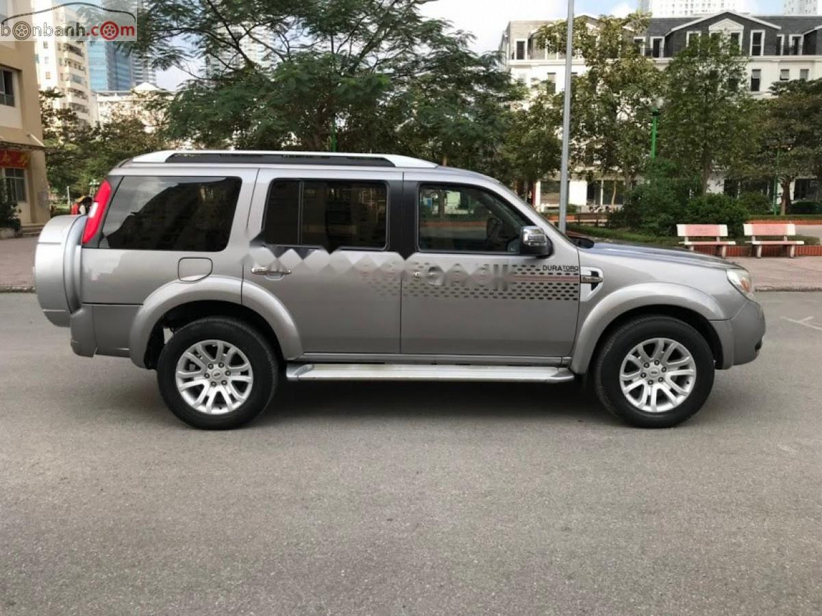 Ford Everest MT 2014 - Cần bán xe Ford Everest MT năm sản xuất 2014, màu xám, 565 triệu