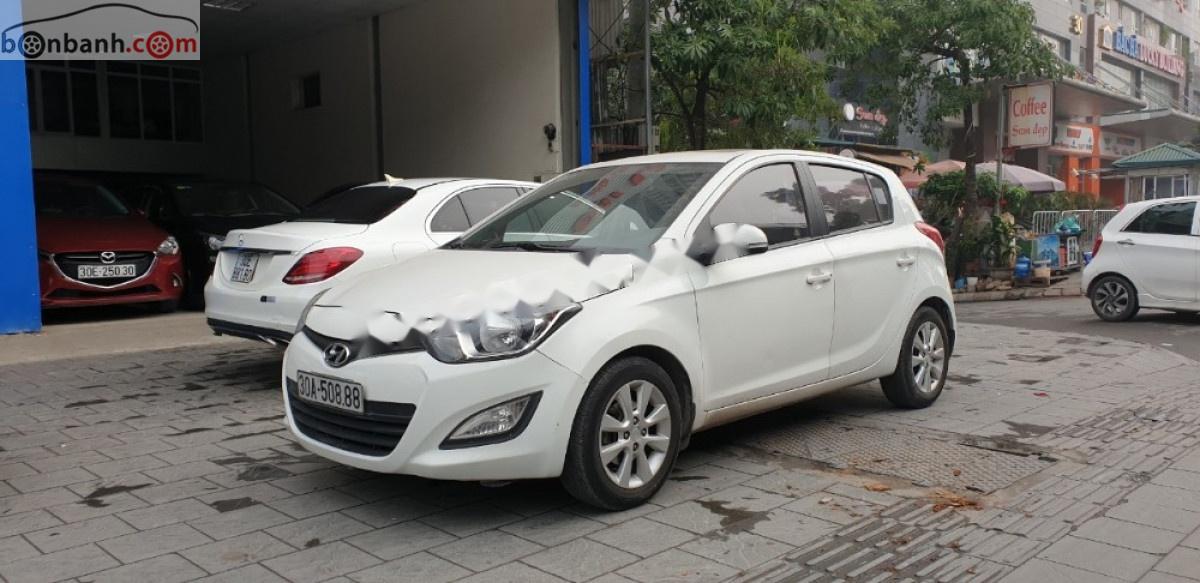 Hyundai i20 1.4 AT 2014 - Cần bán Hyundai i20 1.4 AT năm sản xuất 2014, màu trắng, nhập khẩu, giá 375tr