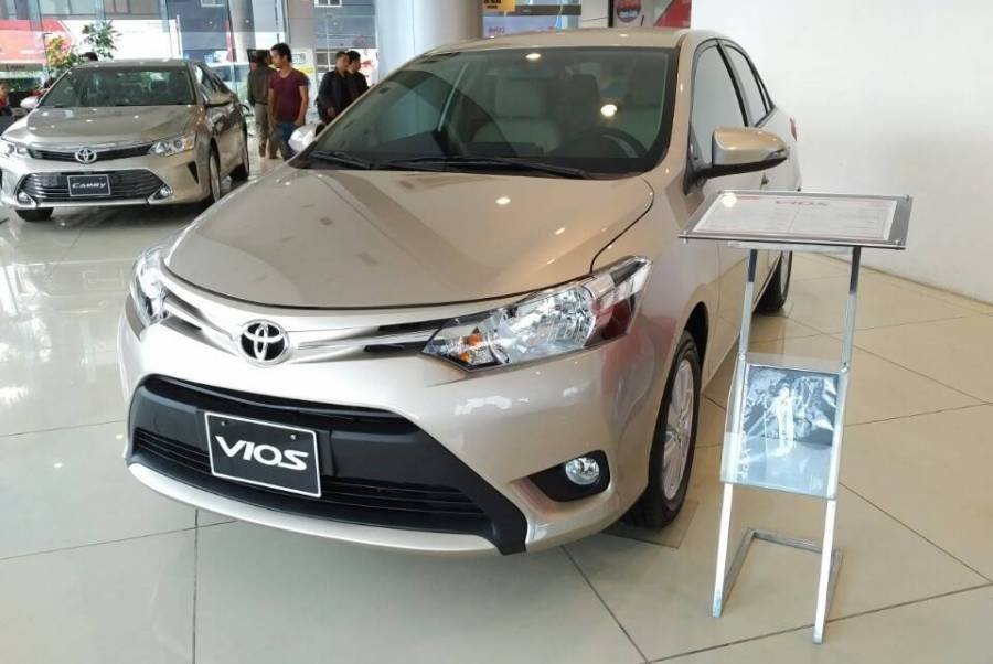 Toyota Vios  1.5 E CVT  2020 - Bán Toyota Vios 1.5 E CVT sản xuất năm 2020, màu ghi vàng 