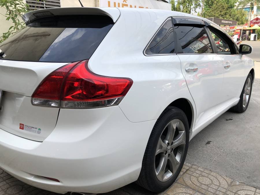 Toyota Venza  3.5L  2009 - Cần bán gấp Toyota Venza 3.5L năm sản xuất 2009, màu trắng như mới