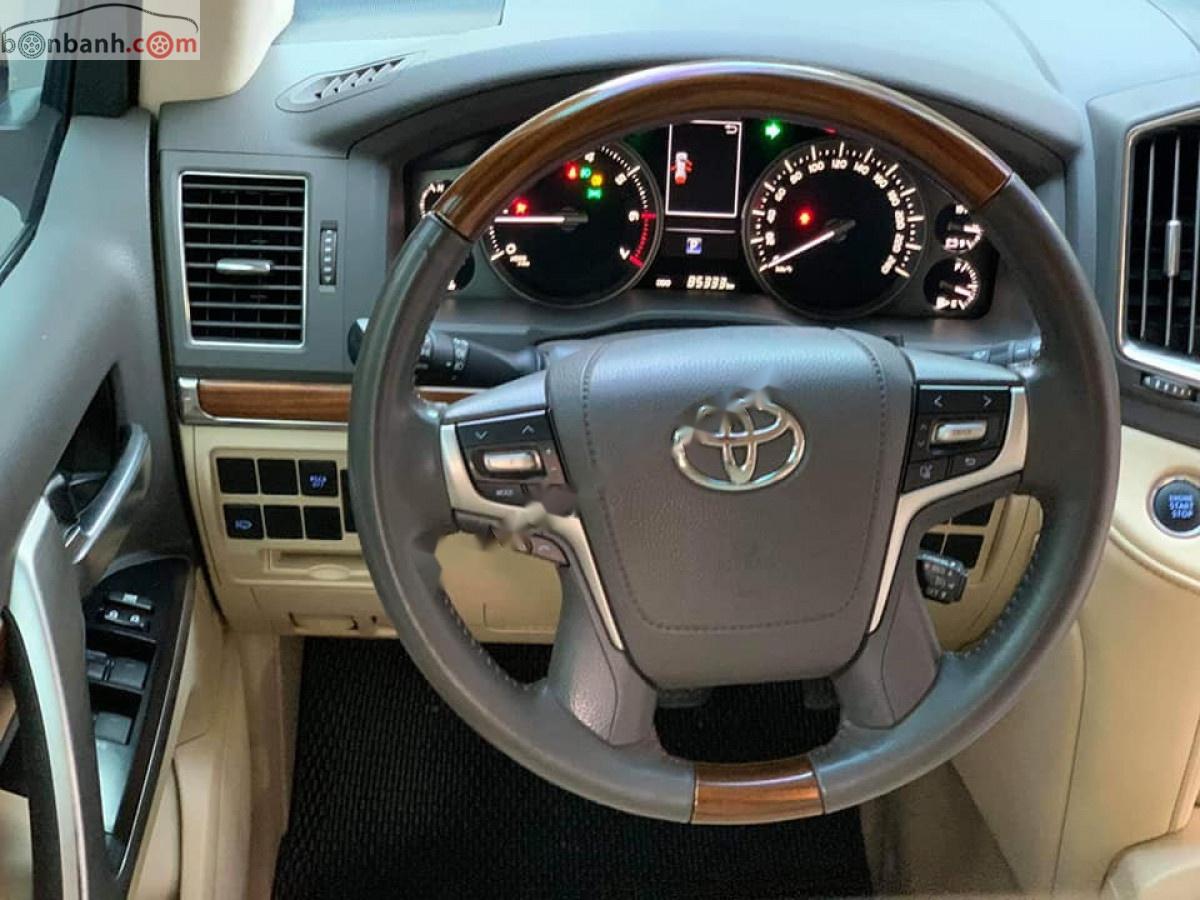 Toyota Land Cruiser VX 4.6 V8 2016 - Bán xe Toyota Land Cruiser VX 4.6 V8 2016, màu đen, xe nhập