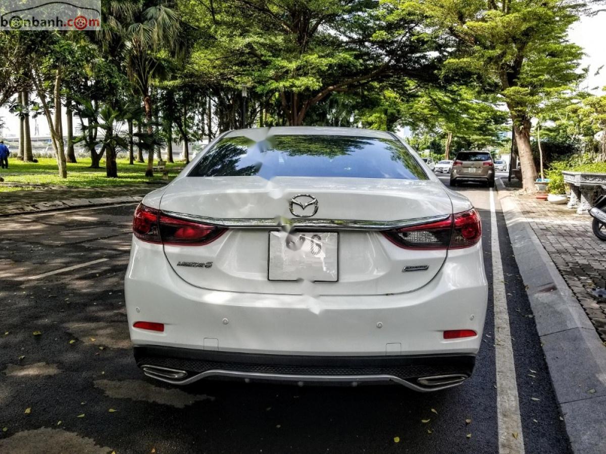 Mazda 6 Luxury 2.0 AT 2019 - Bán Mazda 6 Luxury 2.0 AT sản xuất năm 2019, màu trắng chính chủ