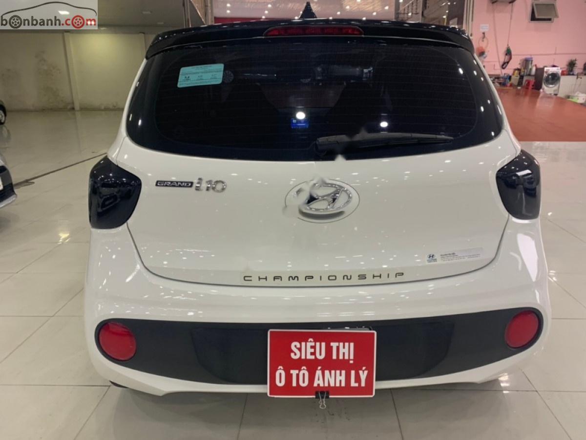 Hyundai Grand i10  1.2 MT Base 2017 - Bán Hyundai Grand i10 1.2 MT Base 2017, màu trắng