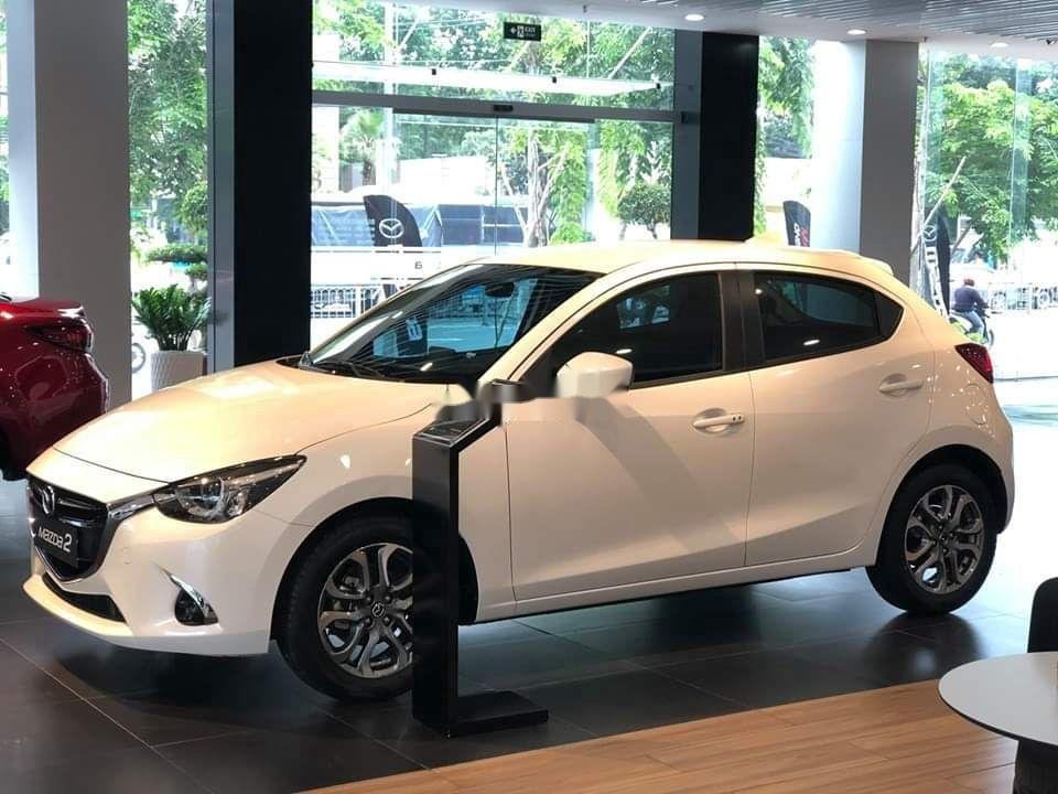 Mazda 2   Luxury 2019 - Cần bán Mazda 2 2019, màu trắng, 564 triệu