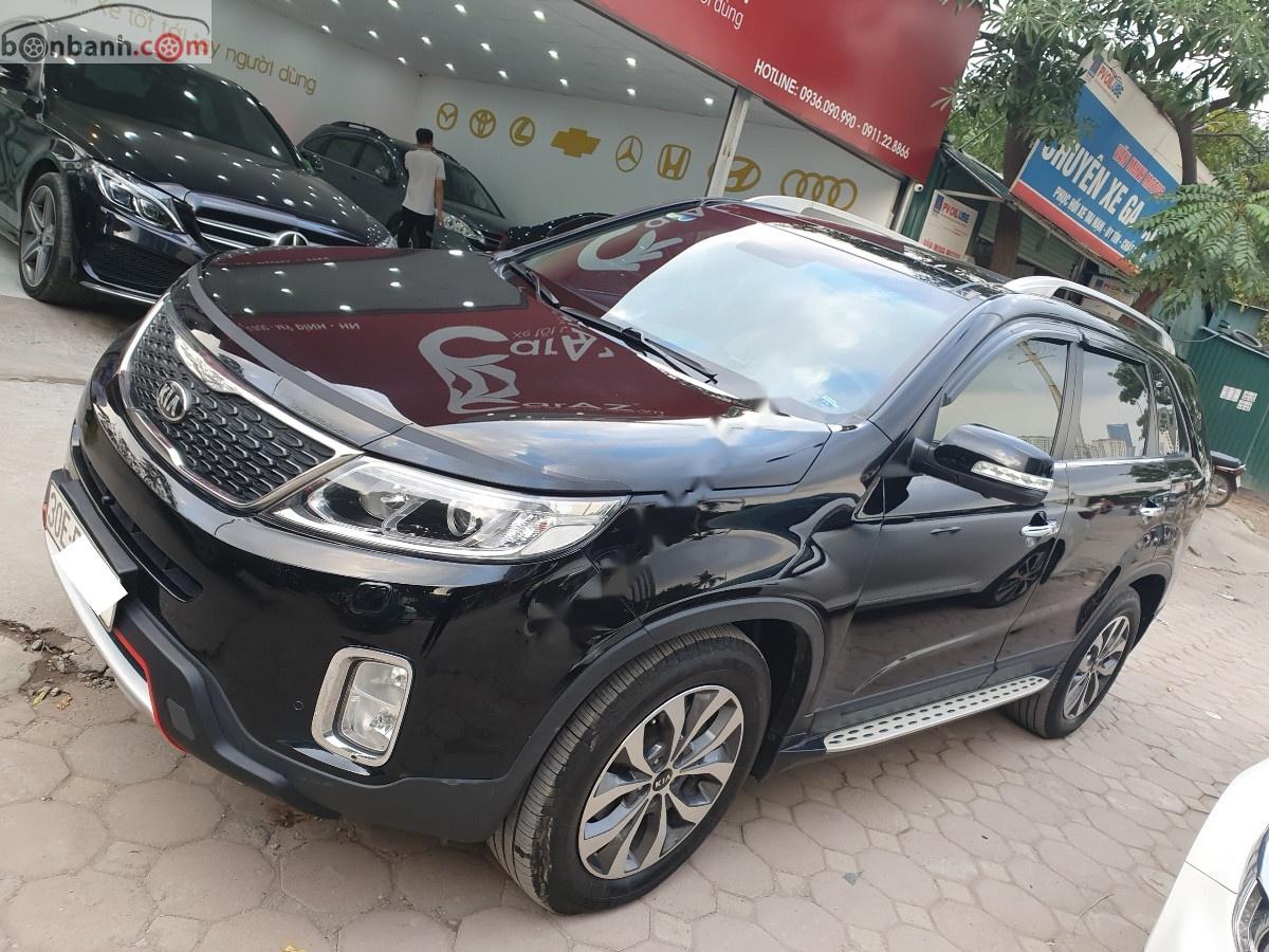 Kia Sorento 2016 - Cần bán xe Kia Sorento DATH đời 2016, màu đen, 790 triệu