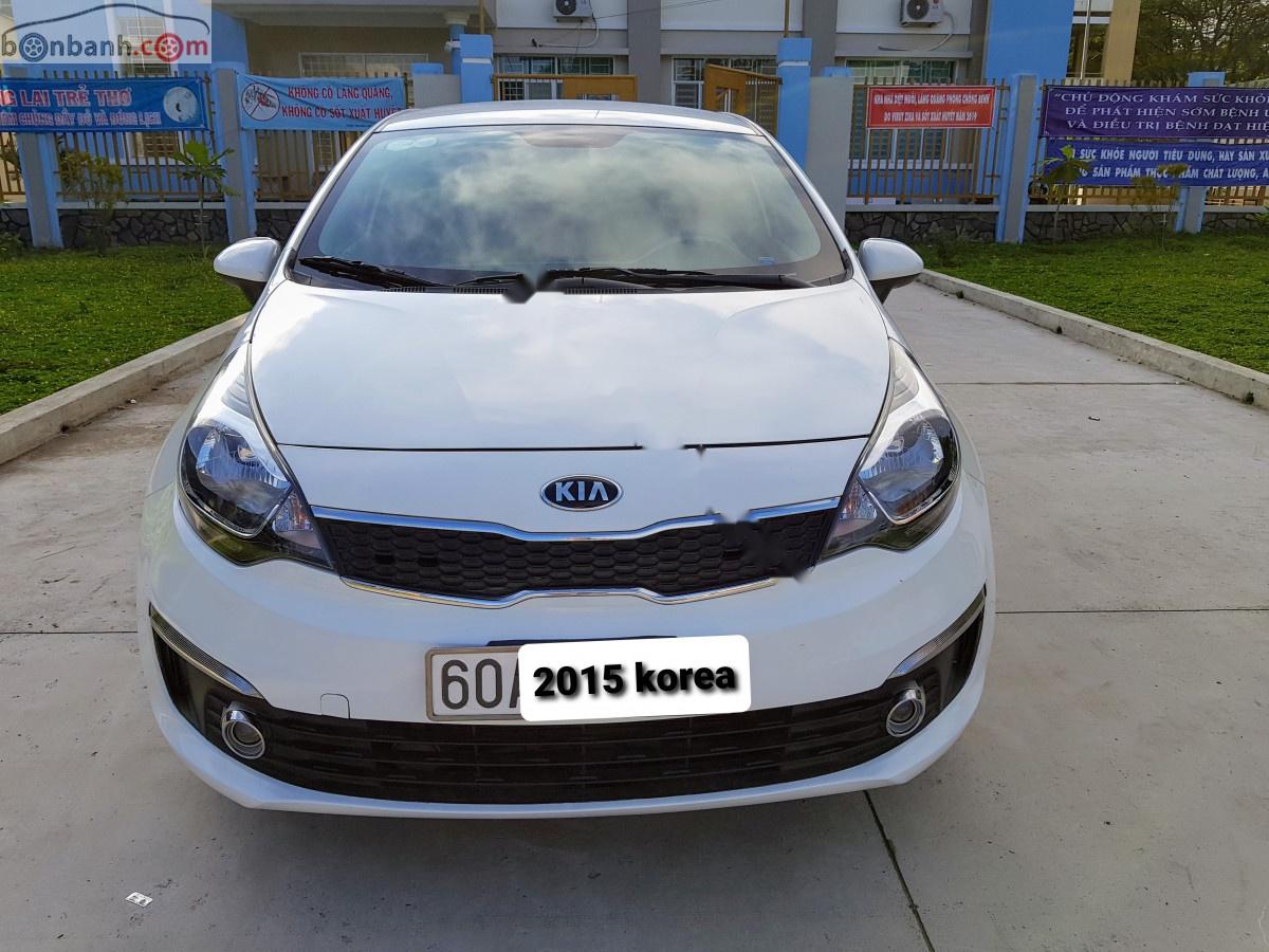 Kia Rio 1.4 MT 2015 - Bán Kia Rio 1.4 MT 2015, màu trắng, xe nhập số sàn, 348tr