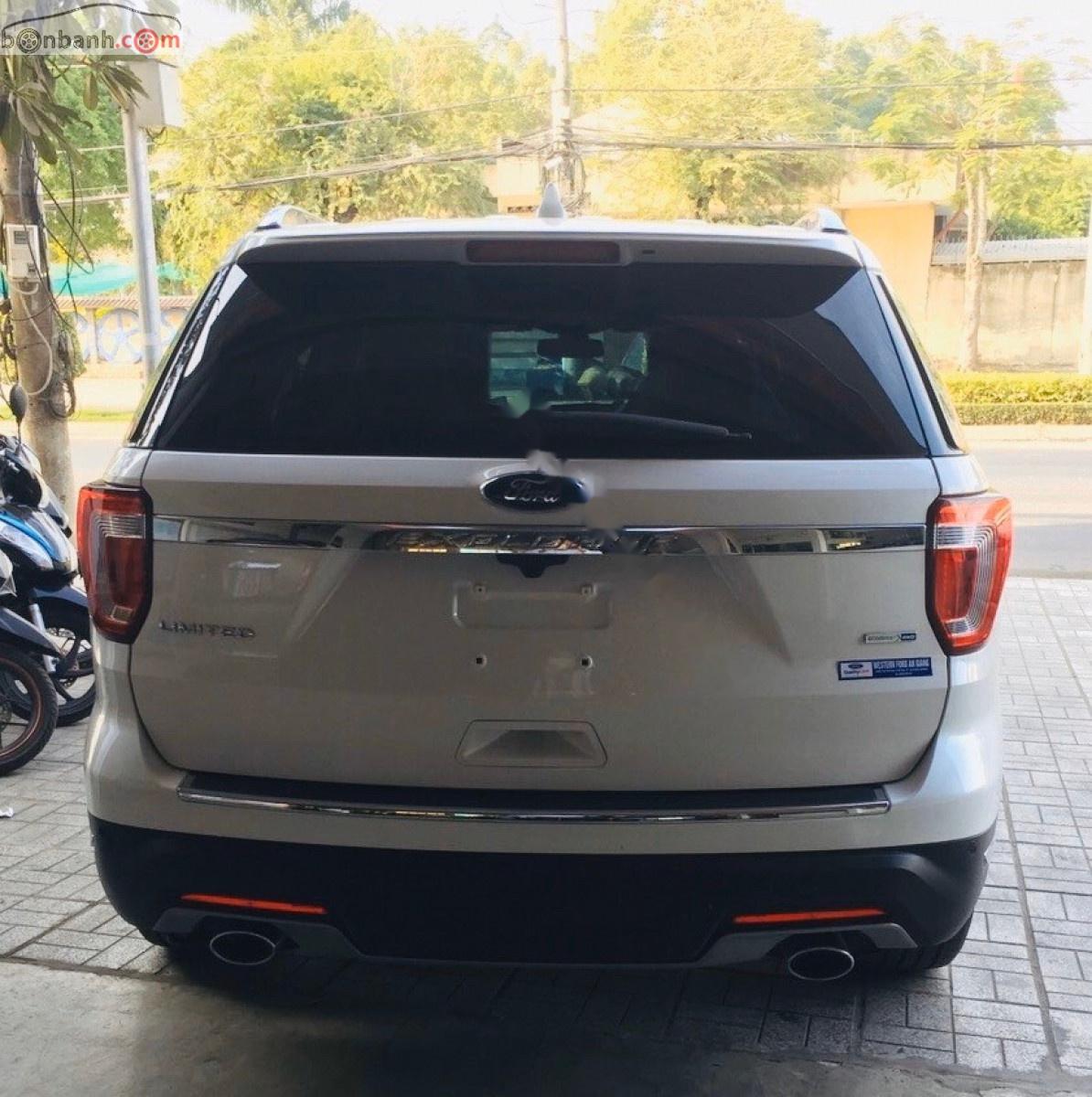 Ford Explorer Limited 2.3L EcoBoost 2019 - Cần bán xe Ford Explorer Limited 2.3L EcoBoost đời 2019, màu trắng, nhập khẩu nguyên chiếc