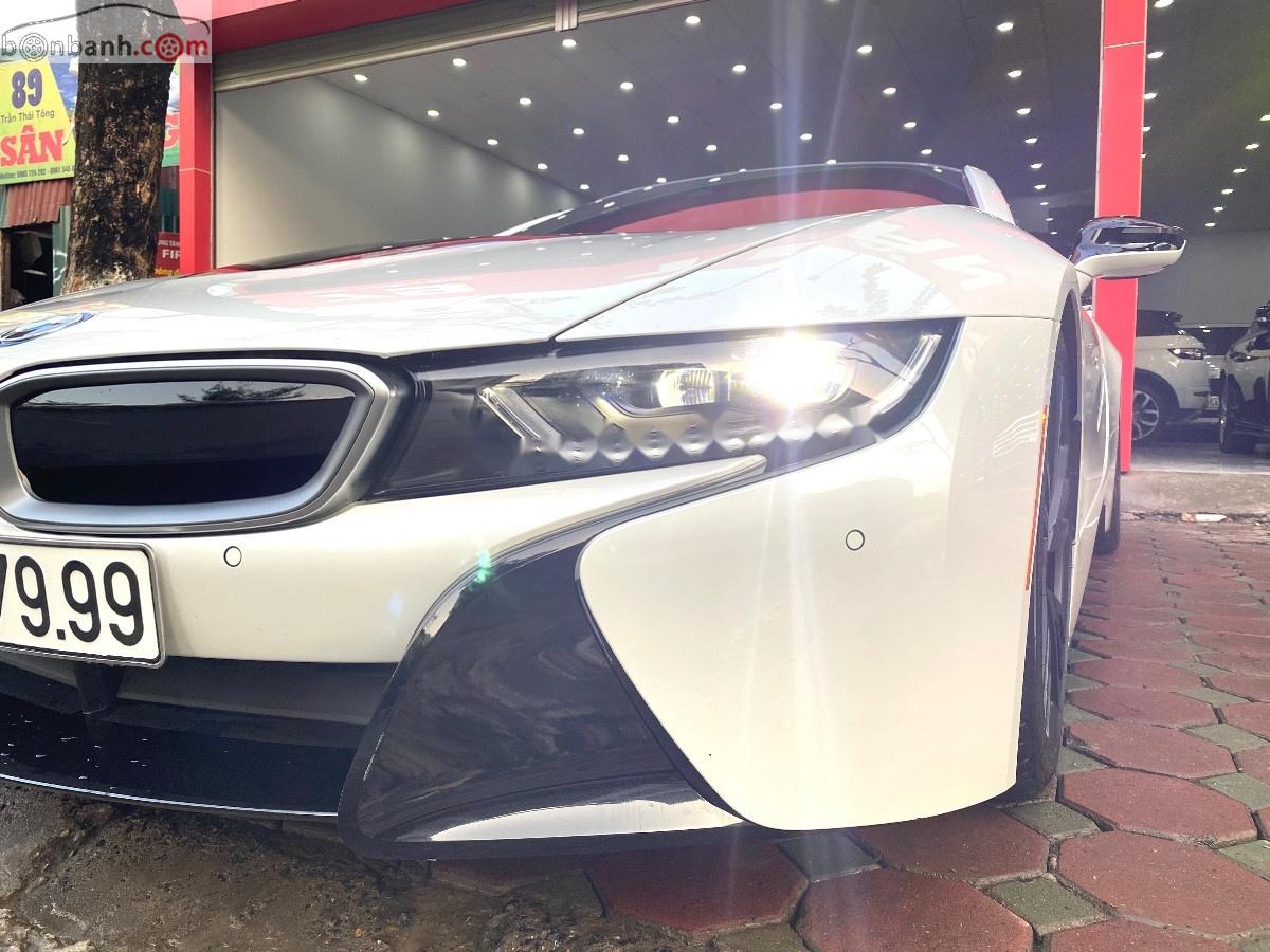 BMW i8 1.5L Hybrid 2015 - Cần bán xe BMW i8 1.5L Hybrid 2015, màu trắng, xe nhập