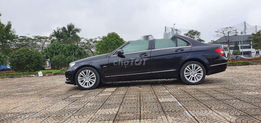 Mercedes-Benz C class  C250 CGI  2011 - Cần bán xe Mercedes C250 CGI năm sản xuất 2011, màu đen, 565tr