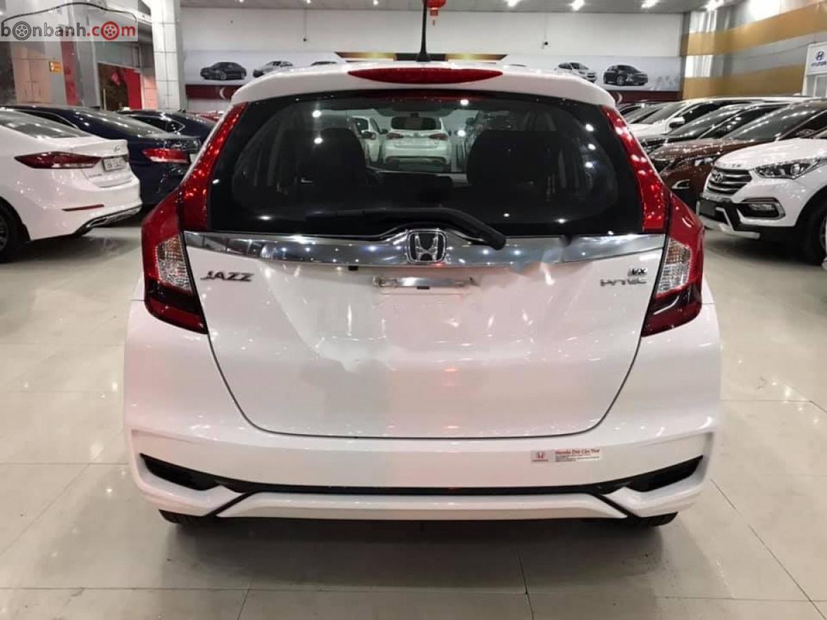 Honda Jazz 1.5AT 2018 - Cần bán xe Honda Jazz 1.5AT sản xuất năm 2018, màu trắng, xe nhập  