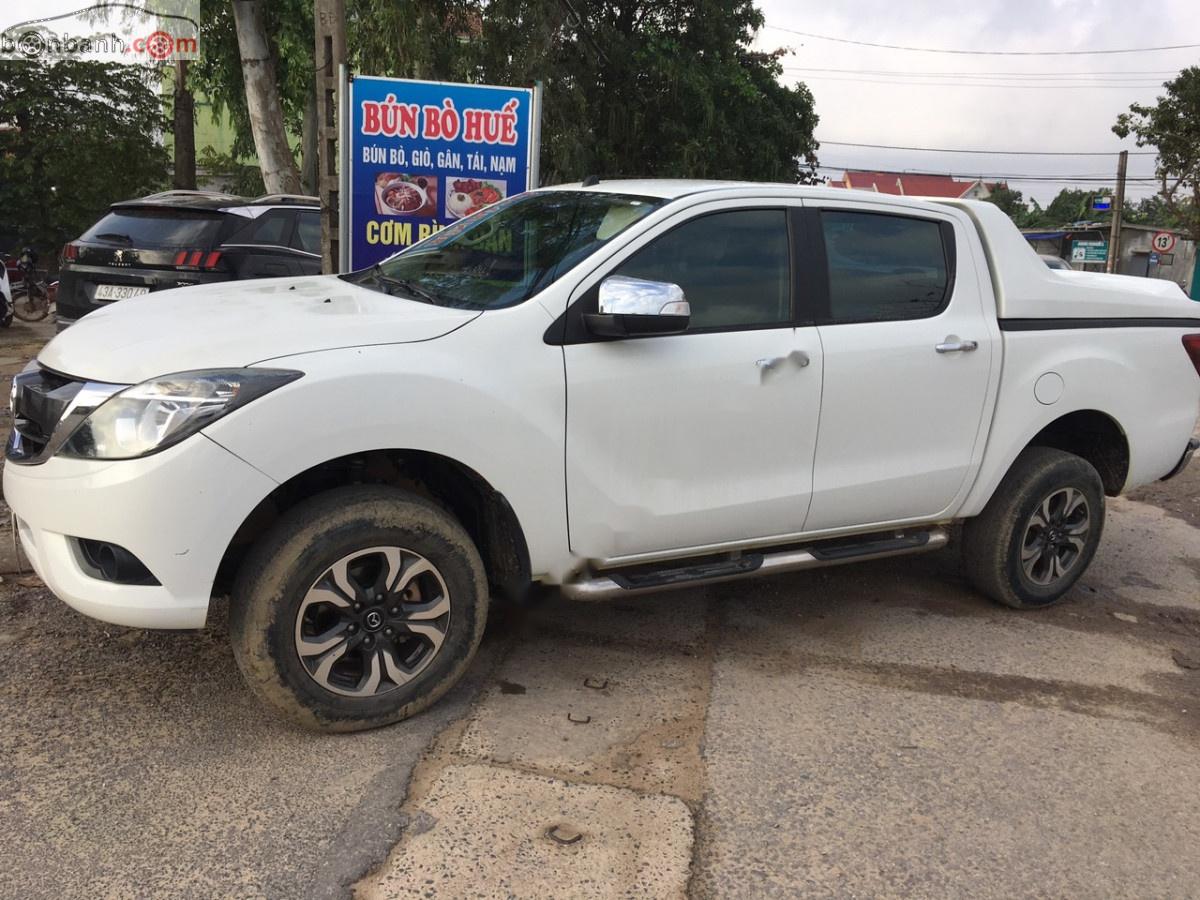 Mazda BT 50   2016 - Bán Mazda BT 50 2.2L 4x2 AT đời 2016, màu trắng, nhập khẩu  