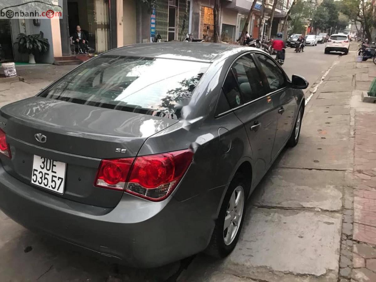 Daewoo Lacetti 2009 - Cần bán Daewoo Lacetti năm 2009, màu xám, nhập khẩu nguyên chiếc số sàn, giá tốt