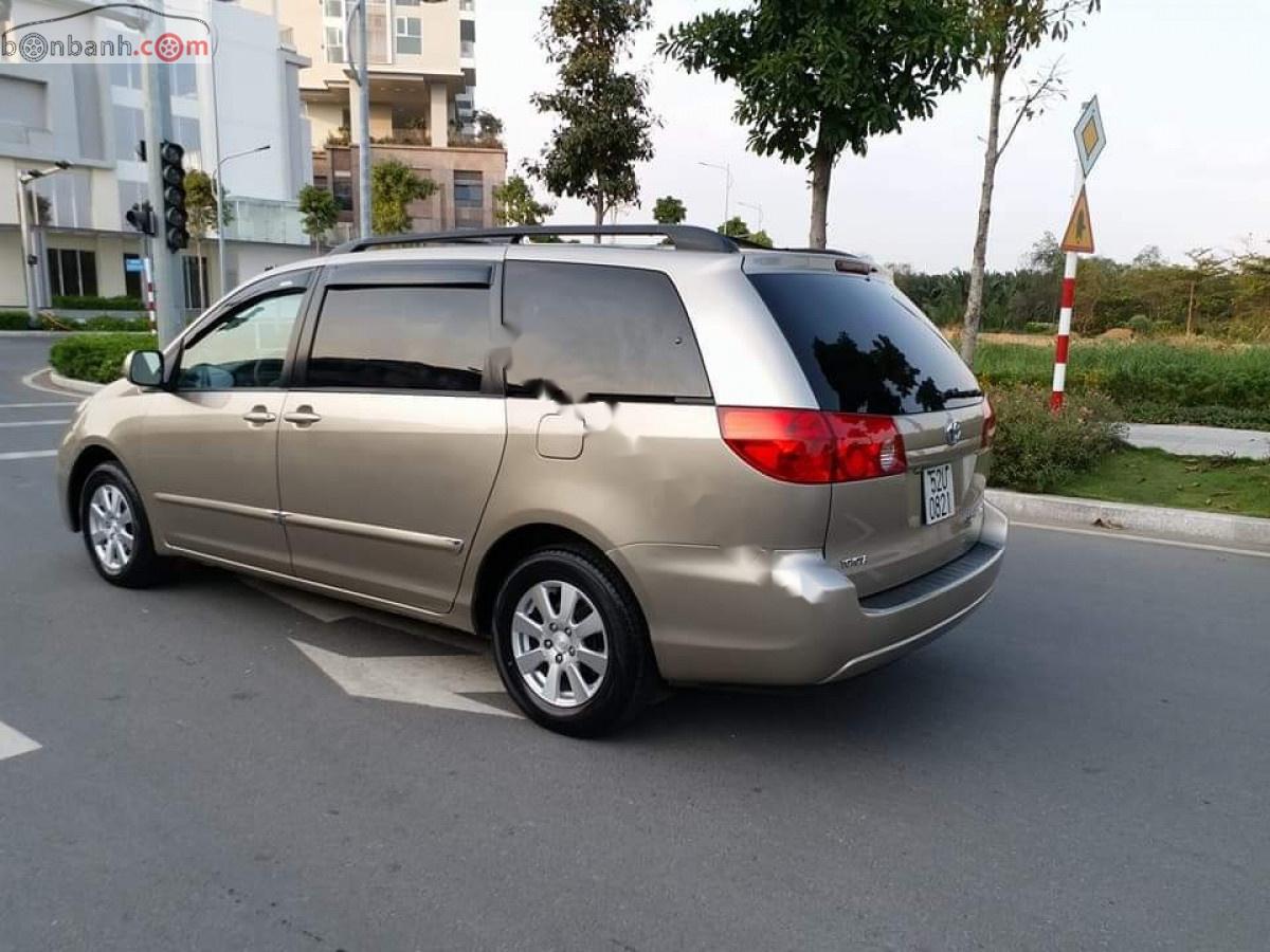 Toyota Sienna 2009 - Bán Toyota Sienna đời 2009, màu vàng, nhập khẩu