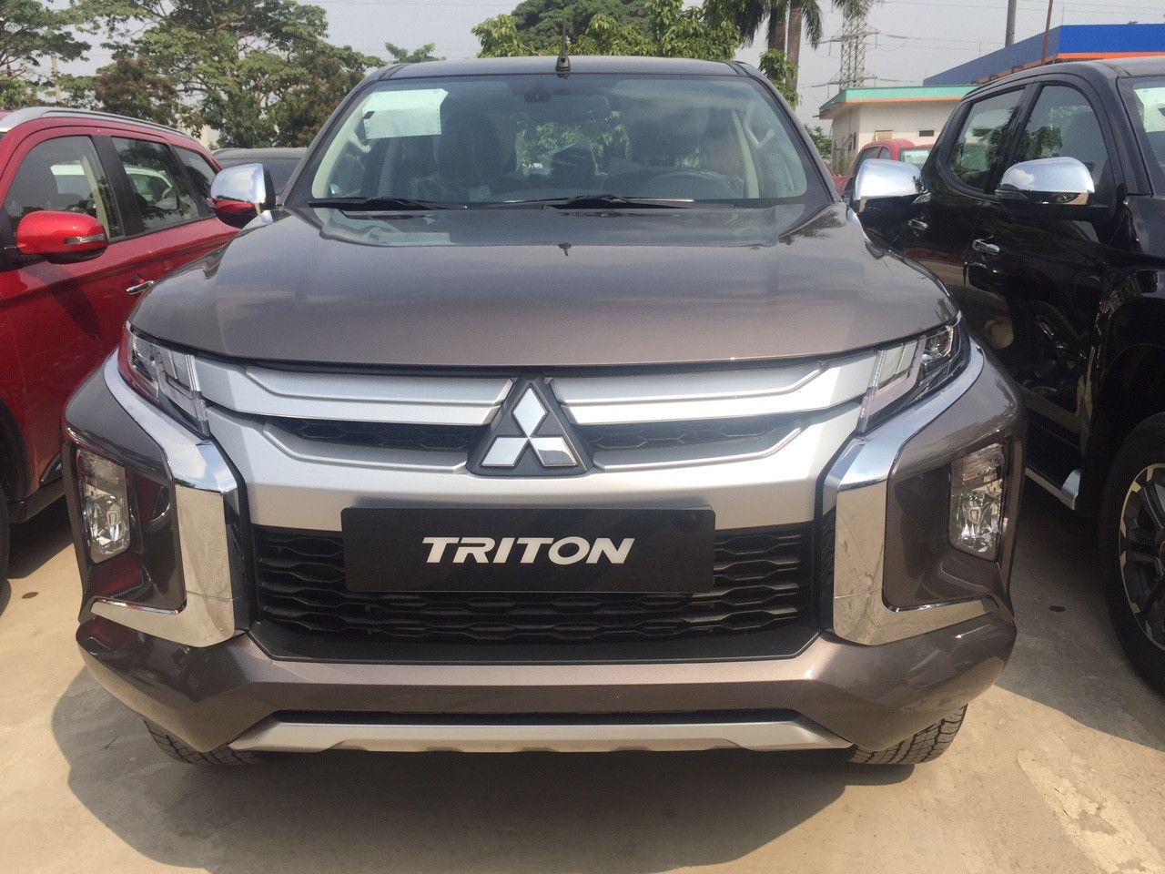 Mitsubishi Triton 2019 - Bán nhanh đón tết chiếc xe Mitsubishi Triton 2.5L MT, đời 2020, có sẵn xe, giao nhanh toàn quốc