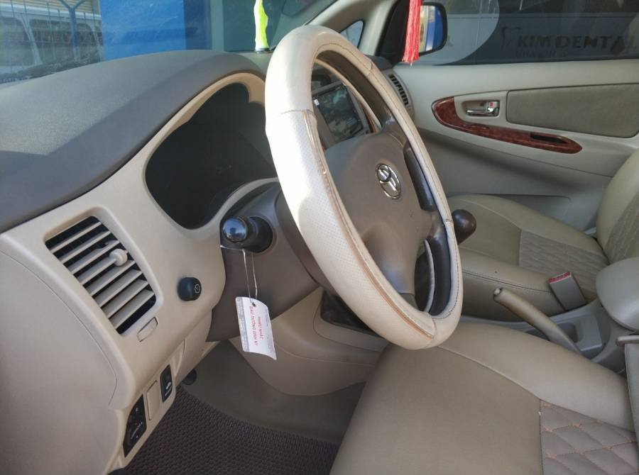 Toyota Innova  G  2008 - Cần bán Toyota Innova G đời 2008, màu bạc còn mới, giá chỉ 350 triệu