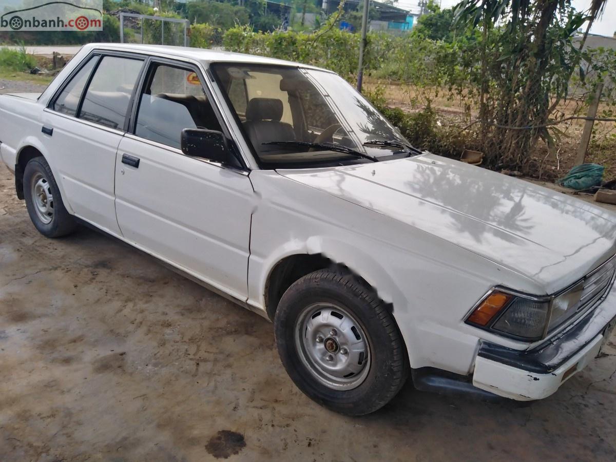 Nissan Bluebird   1985 - Cần bán Nissan Bluebird 1985, màu trắng, nhập khẩu 