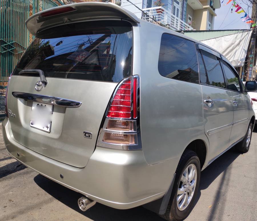 Toyota Innova  G  2008 - Cần bán Toyota Innova G đời 2008, màu bạc còn mới, giá chỉ 350 triệu