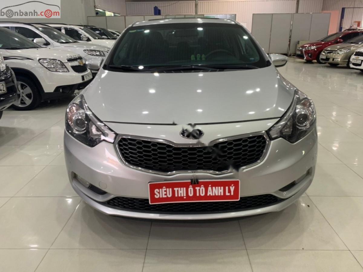 Kia K3   2015 - Cần bán xe Kia K3 2.0 AT đời 2015, màu bạc như mới, giá tốt