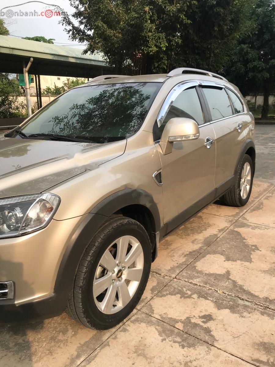 Chevrolet Captiva LTZ Maxx 2.4 AT 2009 - Cần bán Chevrolet Captiva LTZ Maxx 2.4 AT đời 2009 số tự động