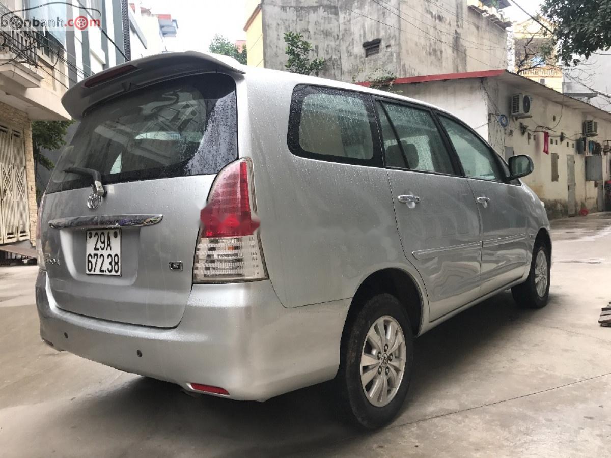 Toyota Innova   2010 - Bán Toyota Innova G sản xuất năm 2010, số sàn, giá 329tr